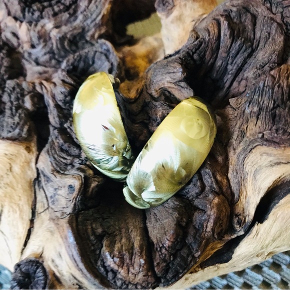 Vintage Costume Etched Gold Tone Geometric Drop Post 1.25” Earrings - Picture 10 of 10